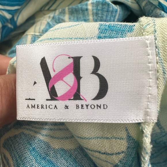 America & Beyond Women Side Slit V Neck Tropical Maxi Dress - Picture 9 of 10